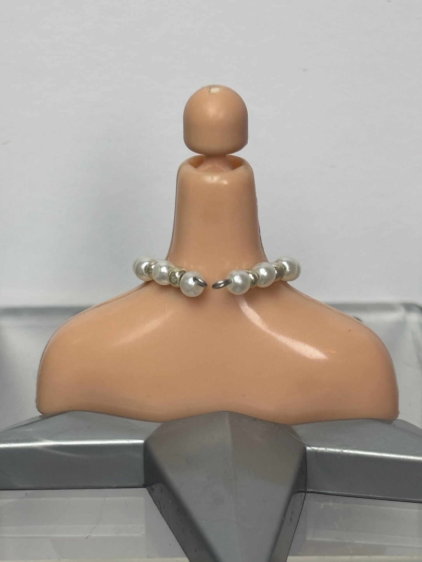 The Vivi Pearl Necklace. (V2)