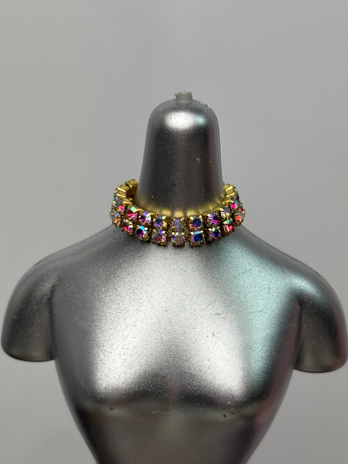 The Double Choker.