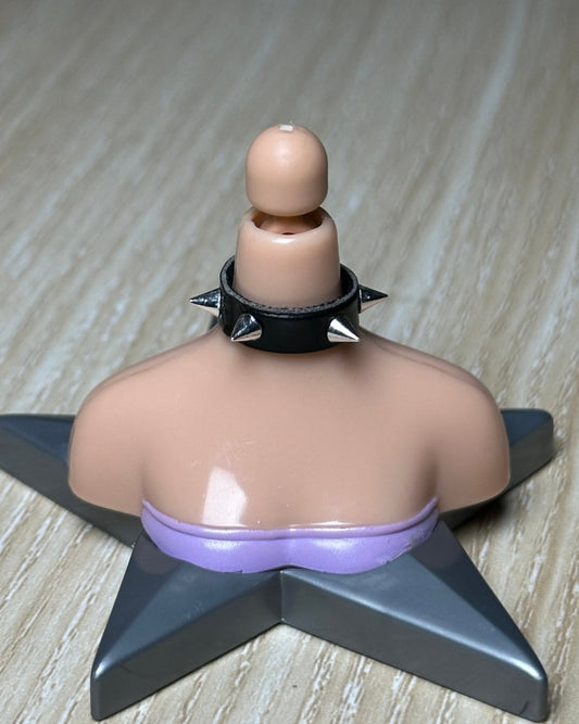The Spiky Choker.