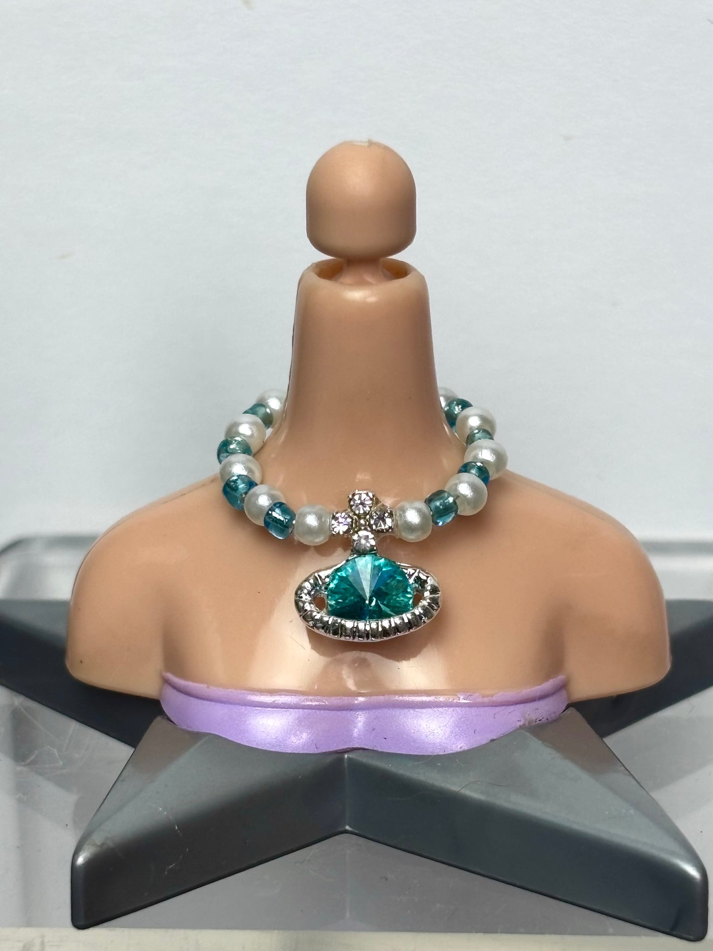 The Vivi Pearl Necklace. (V2)