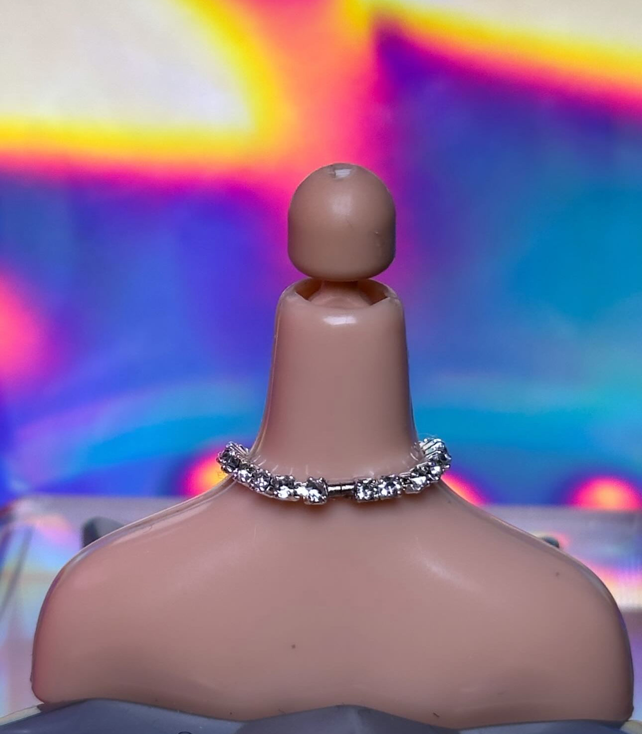 The Vivi Necklace.