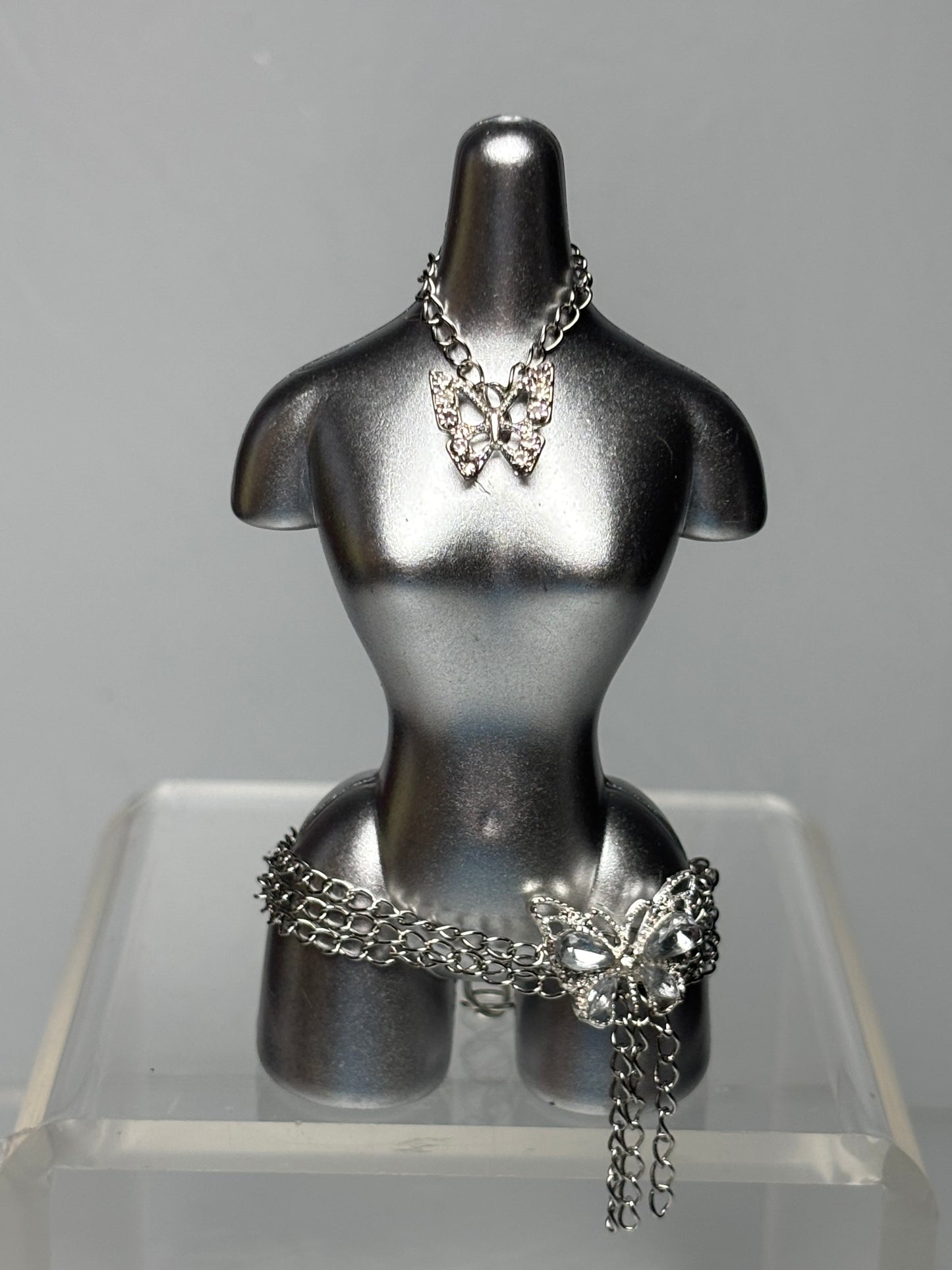 The Butterfly Chain Set.