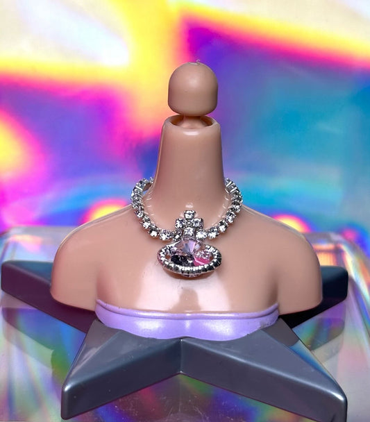 The Vivi Necklace.